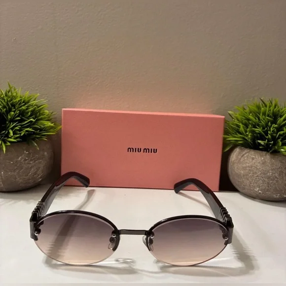 Miu Miu rimless Oval shaped gradient Sunglasses - Picture 2 of 5